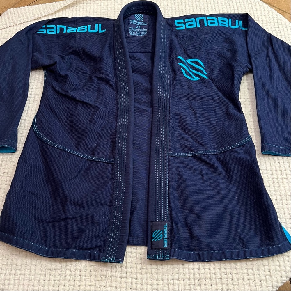 Dana yo Jiujitsu Gi Mens, Size A2, Navy Blue